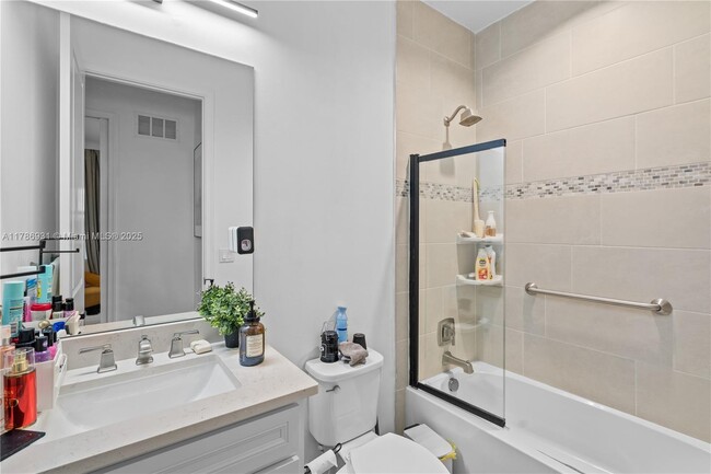Building Photo - 4461 Waterside Dr