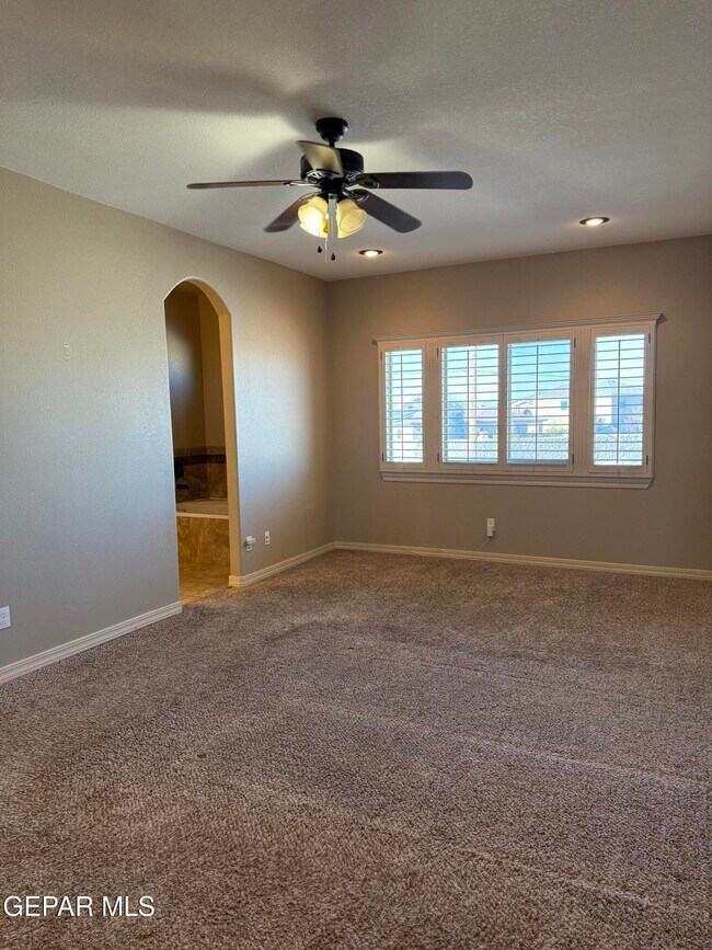 Building Photo - 3045 Woodhead