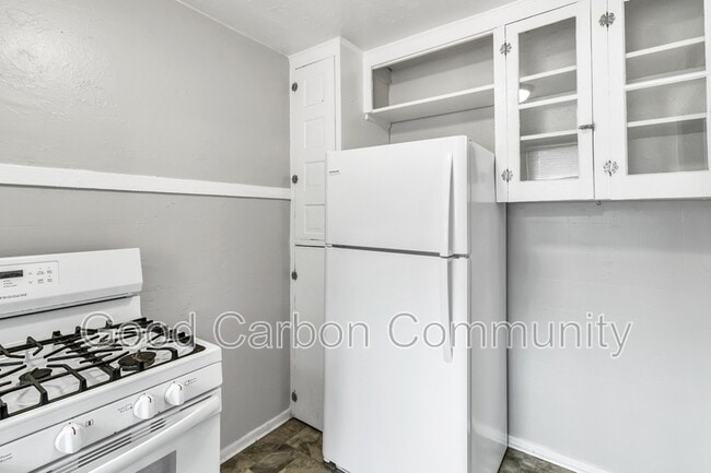 Building Photo - 177 Sanders Rd