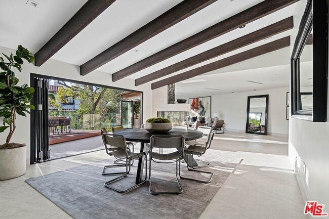 Building Photo - 2301 Donella Cir