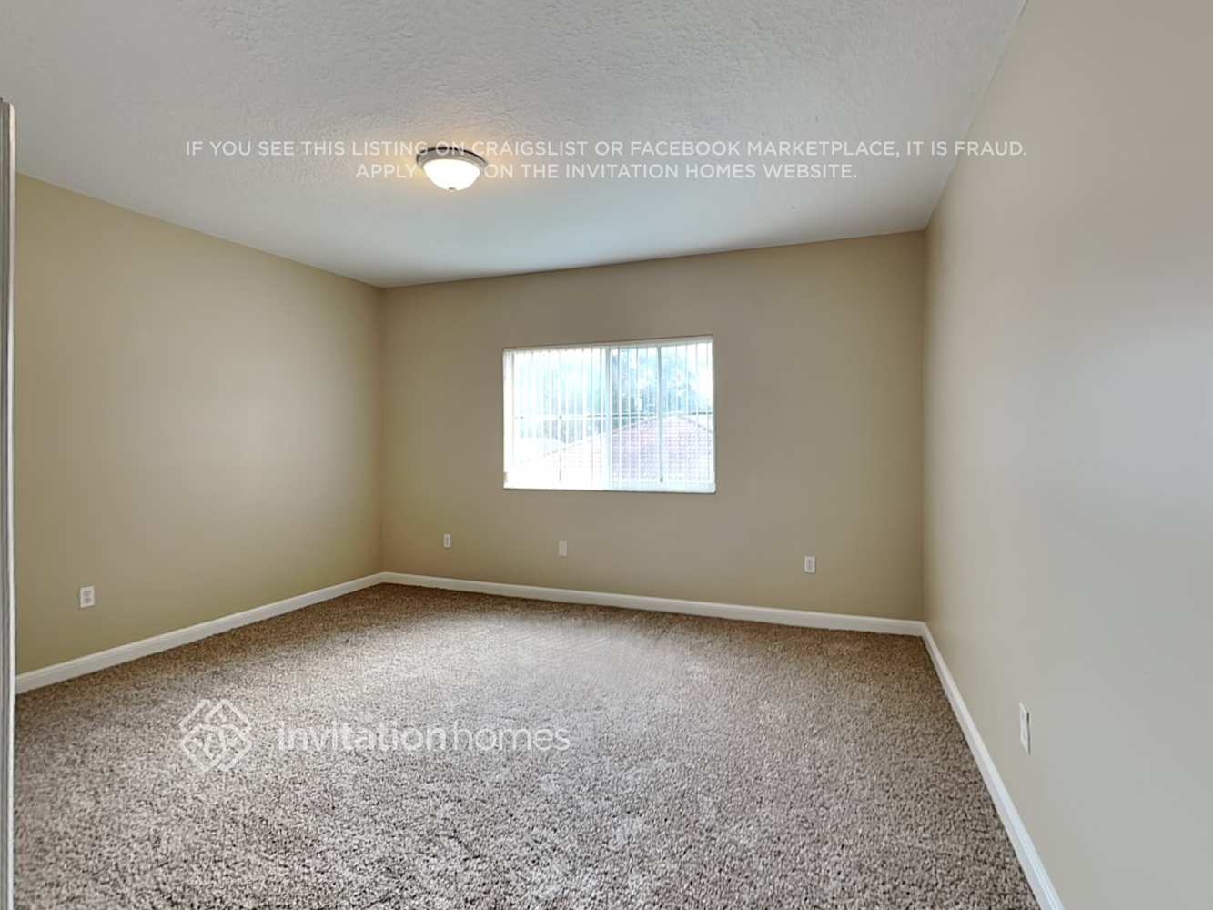 Building Photo - 2307 SW 127th Ave