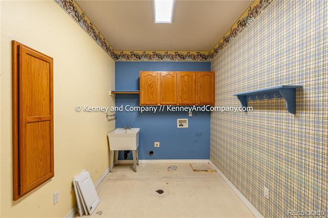 Building Photo - 4715 Paramount Pl