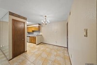 Building Photo - 2100 College Dr