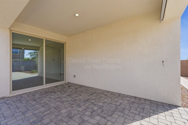 Building Photo - 13300 N 141st Ln