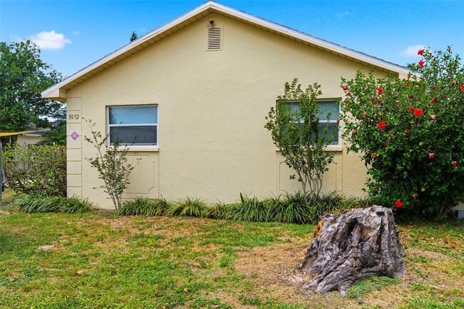 Building Photo - 3052 Park Ln