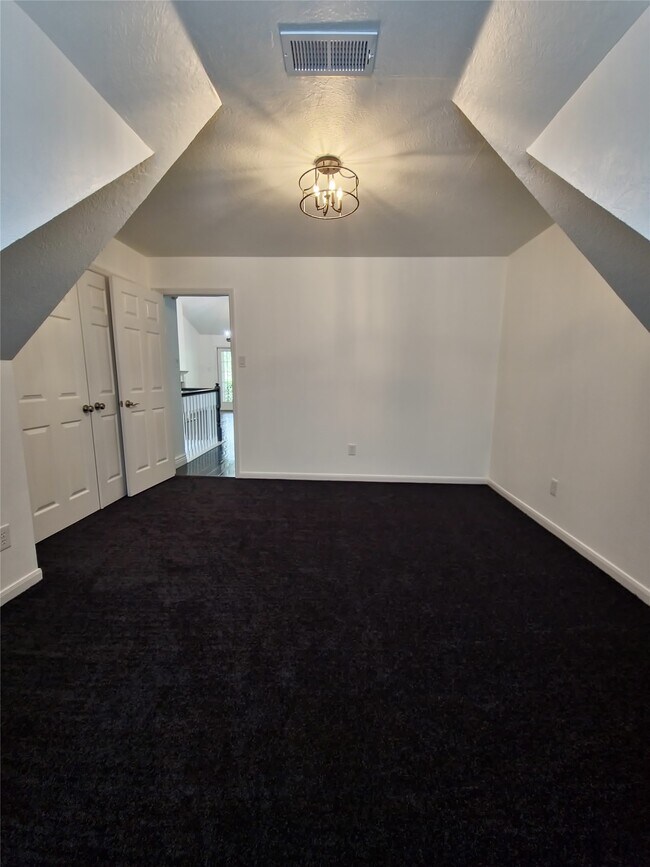 Building Photo - 69 S Spiral Vine Cir
