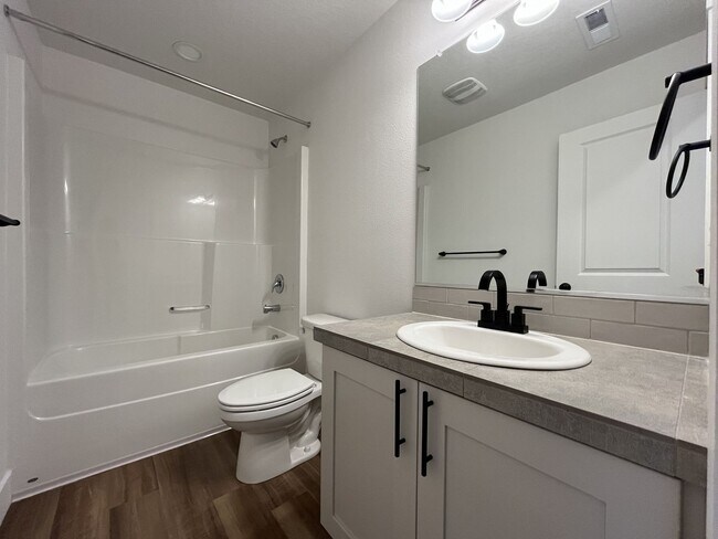 Building Photo - Modern 2022-Built 3-Bedroom Home with Open Layout, Entertainer’s Kitchen. Near Parks & Playgrounds