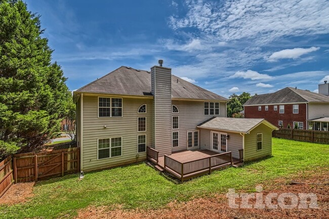 Building Photo - 1524 Montauk Point