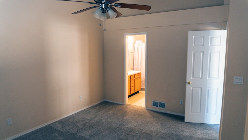 Master Bedroom - 4540 Bridle Pass Dr