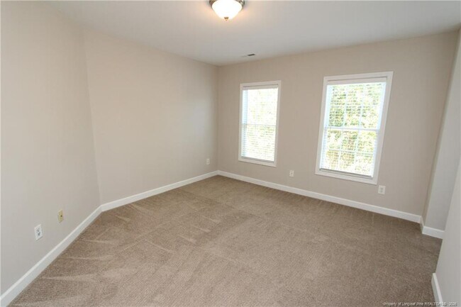 Building Photo - 5233 Stone Station Dr