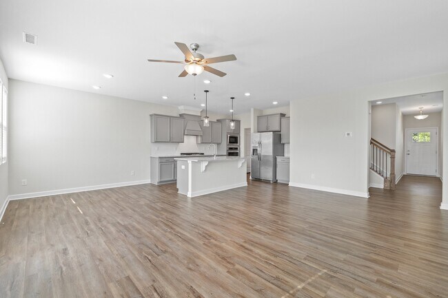 Building Photo - 35 Village Edge Dr