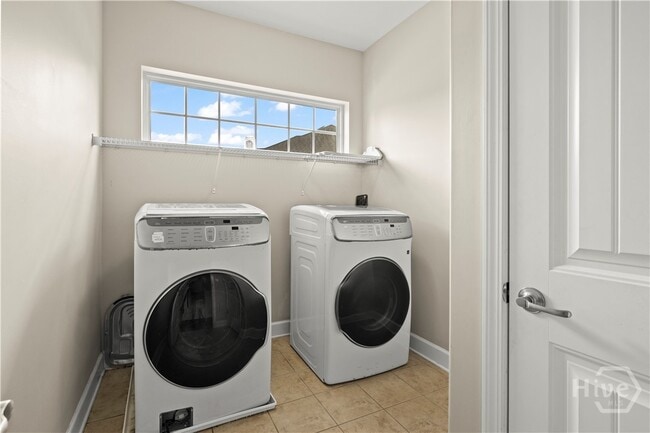 Building Photo - 219 Byron Dr