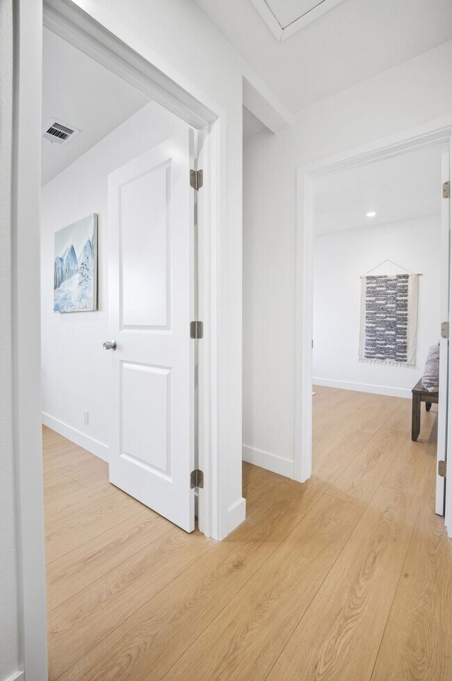 Building Photo - Showing Times: to schedule a viewing, please contact us