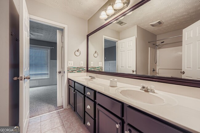 Building Photo - 788 Brookside Parc Ln