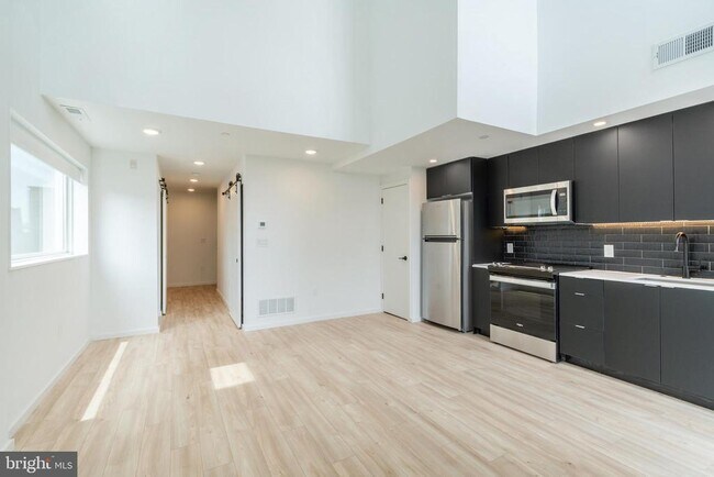 Building Photo - 1154 N Lee St