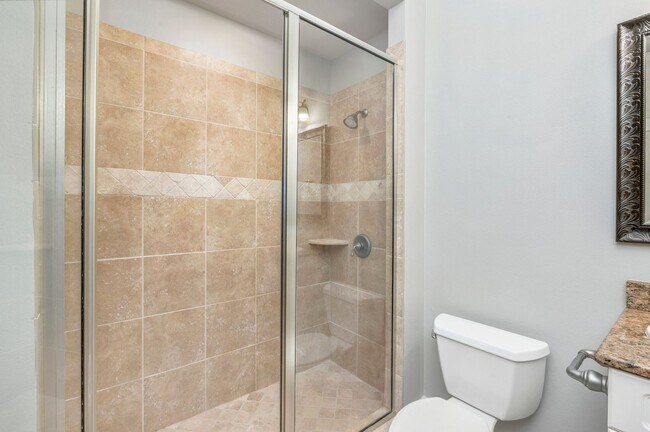 Building Photo - Gorgeous Regatta Bay 3 Bedroom Townhouse!