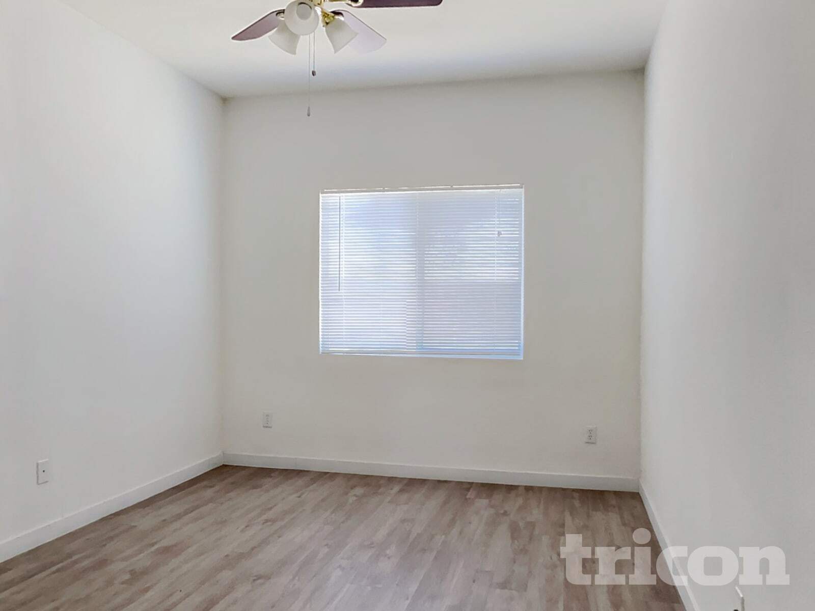 Building Photo - 2069 Holguin St