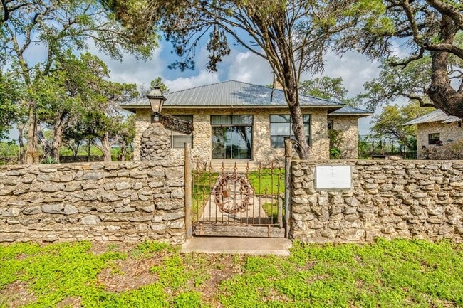 Building Photo - 6400 Cypress Rd