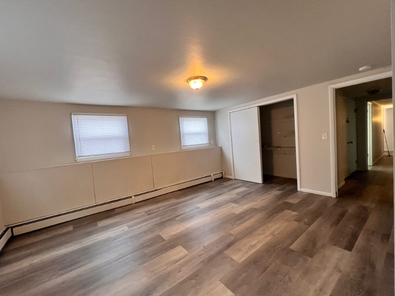 Building Photo - 92 Shaker Rd