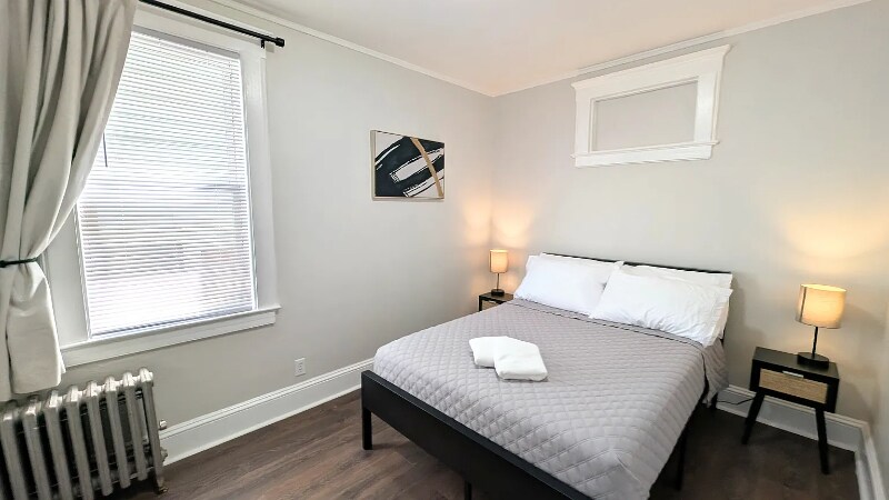 Building Photo - 352 Jackson St