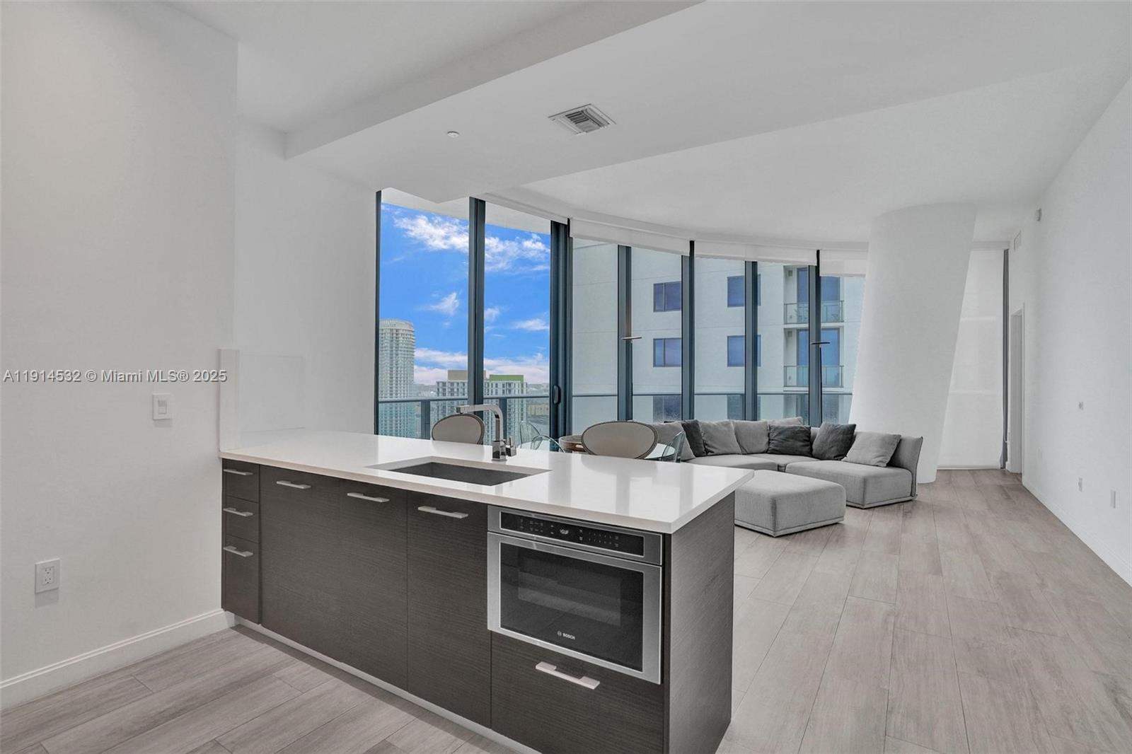 Building Photo - 55 SW 9th St