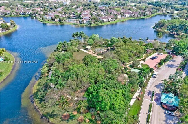 Building Photo - 1180 Manor Ct