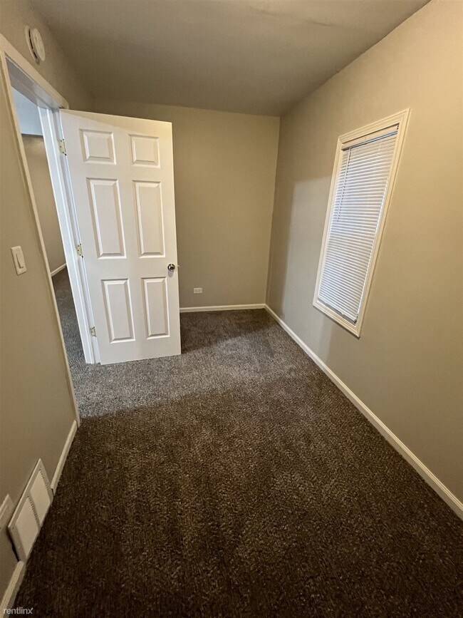 Building Photo - 4 br, 2 bath House - 918 Logan Street Sout...