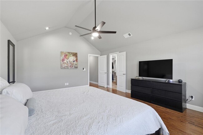 Building Photo - 3807 S W Capstone Ave