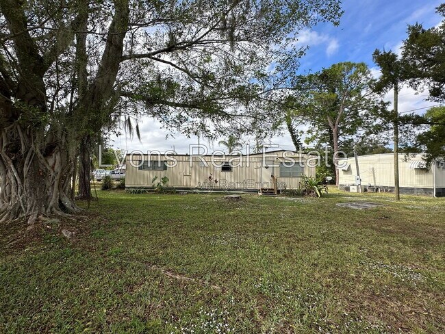 Building Photo - 2268 Carlisle Ln