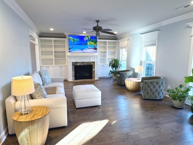 Building Photo - 4260 Sullivan St