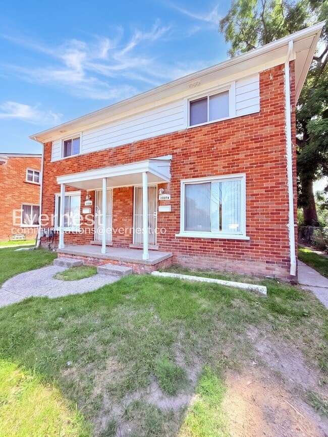 Building Photo - 15378 Meyers Rd