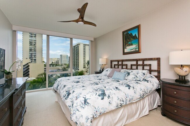 Building Photo - Luxury Living in Waikiki - Allure Waikiki ...