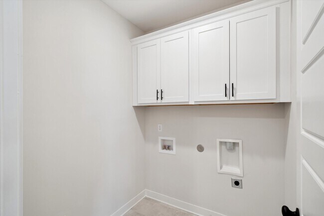 Building Photo - 512 Mount Ivy Dr
