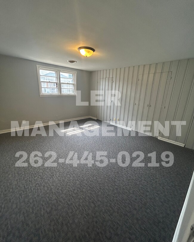 Building Photo - 1510 57th St