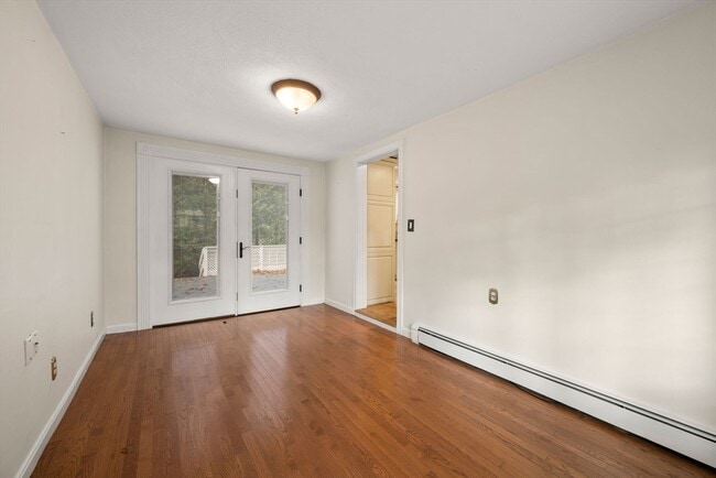 Building Photo - 39 Harland Rd