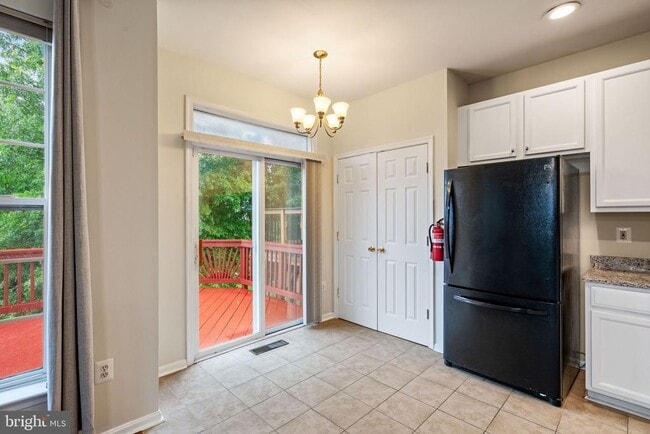 Building Photo - 15701 Palermo Terrace