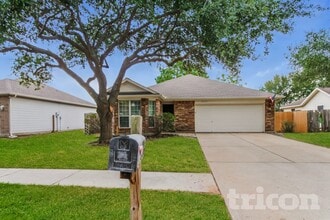 Building Photo - 24403 Wild Horses Ln