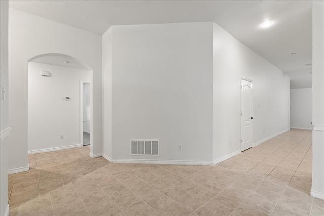 Building Photo - 206 Charleston Dr