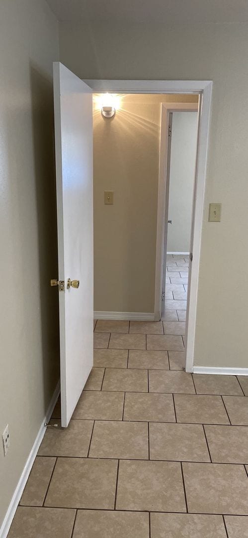 Building Photo - 3 BD 1.5 BA Ocean Springs Rental in the Go...