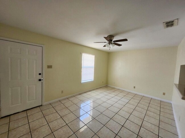 Building Photo - 3005 Reynolds St