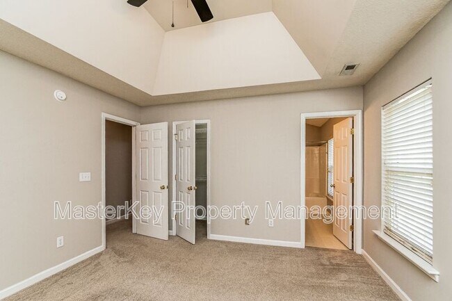 Building Photo - 104 Taylor Glen Dr