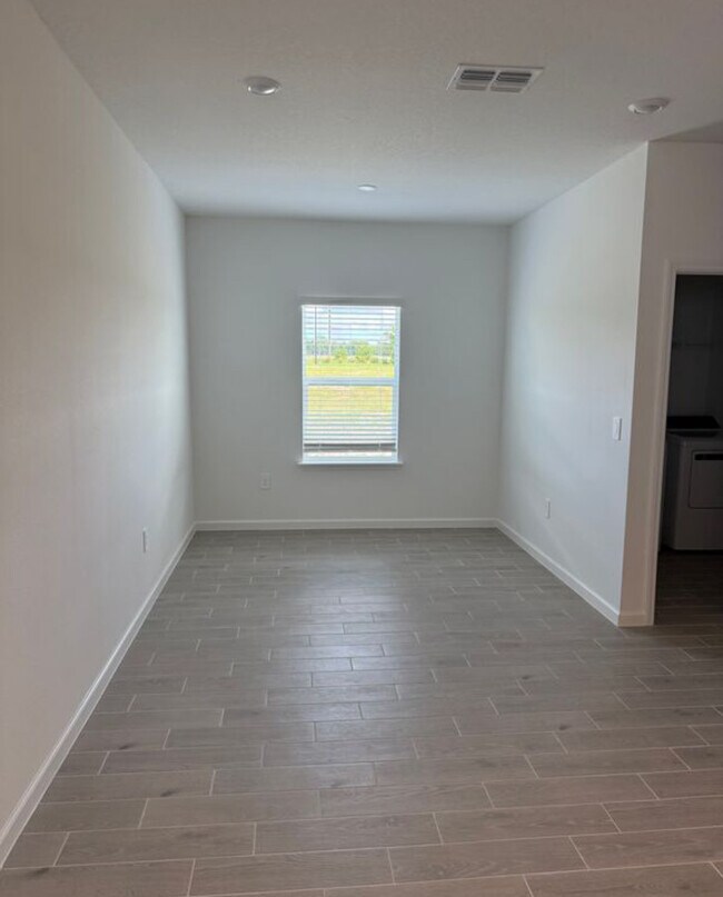 Building Photo - 6933 SW 89th Ln