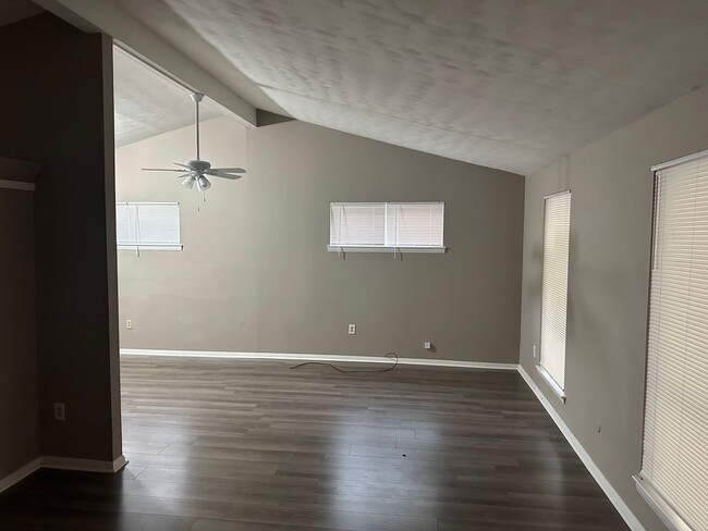 Building Photo - Recently renovated 3 bed 2 bath in Southaven