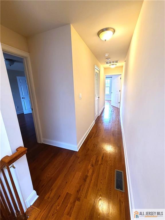 Building Photo - 459 Main St