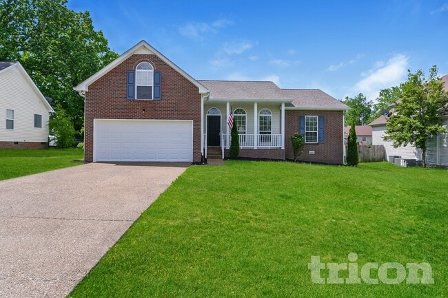 Building Photo - 901 Highland Dr