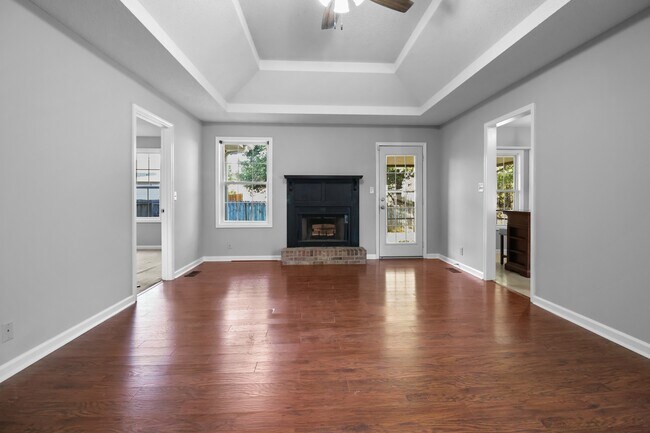Building Photo - 609 Corinth Ct