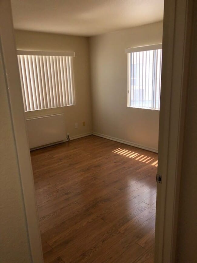 Building Photo - 1 Bedroom Luxury Living . . .  with 2 gated parking spots