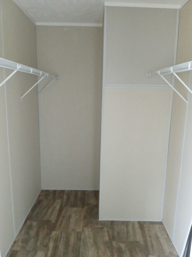 Building Photo - 30 Rising Sun Ln