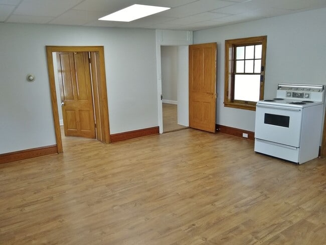 Building Photo - 514 Broadway