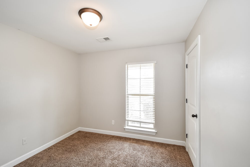 Building Photo - 8213 Park Pike